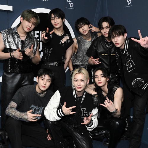 Stray Kids